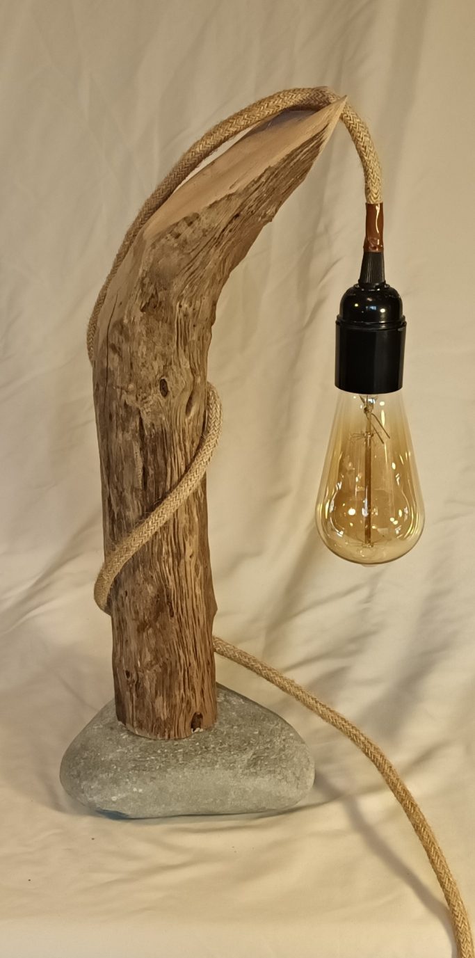 Driftwood lamp